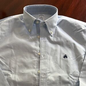 Brooks Brothers Light Blue Casual Button-Down Shirt - Men’s Small (NWT)
